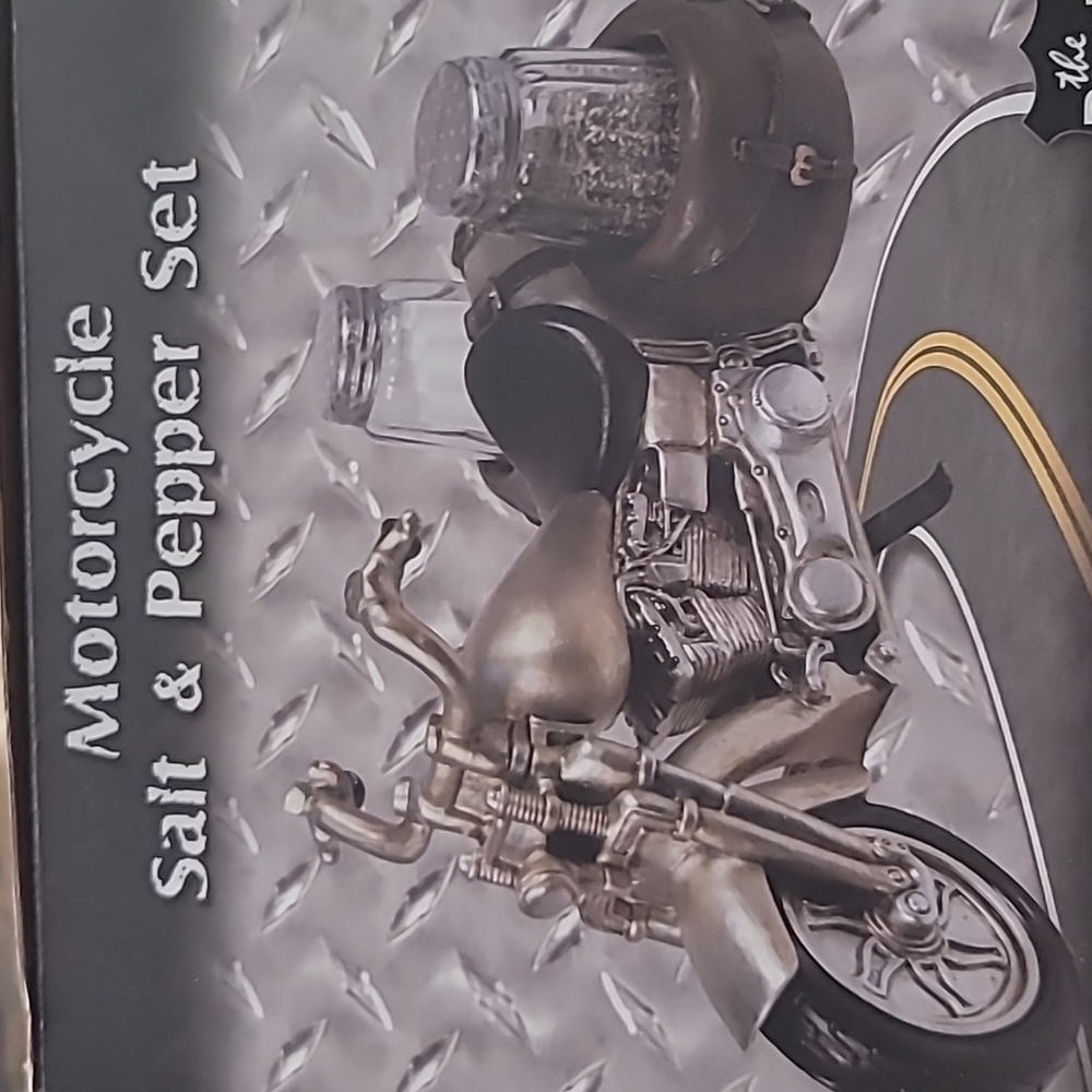 New Motorcycle salt and pepper set - Picture 2 of 5